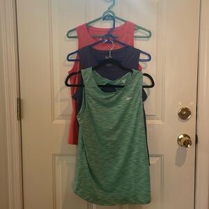 Tek Gear/Reebok Ladies Size Medium Sleeveless Tanks-EUC